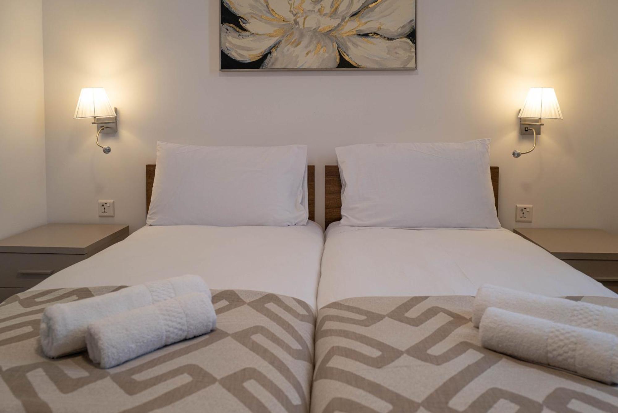 Portside Apartment *
