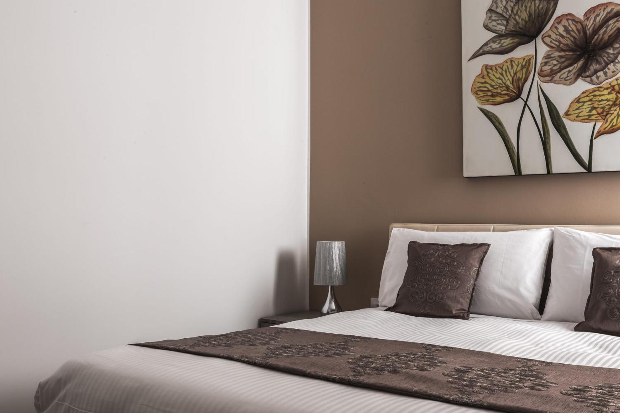 Portside Apartment *