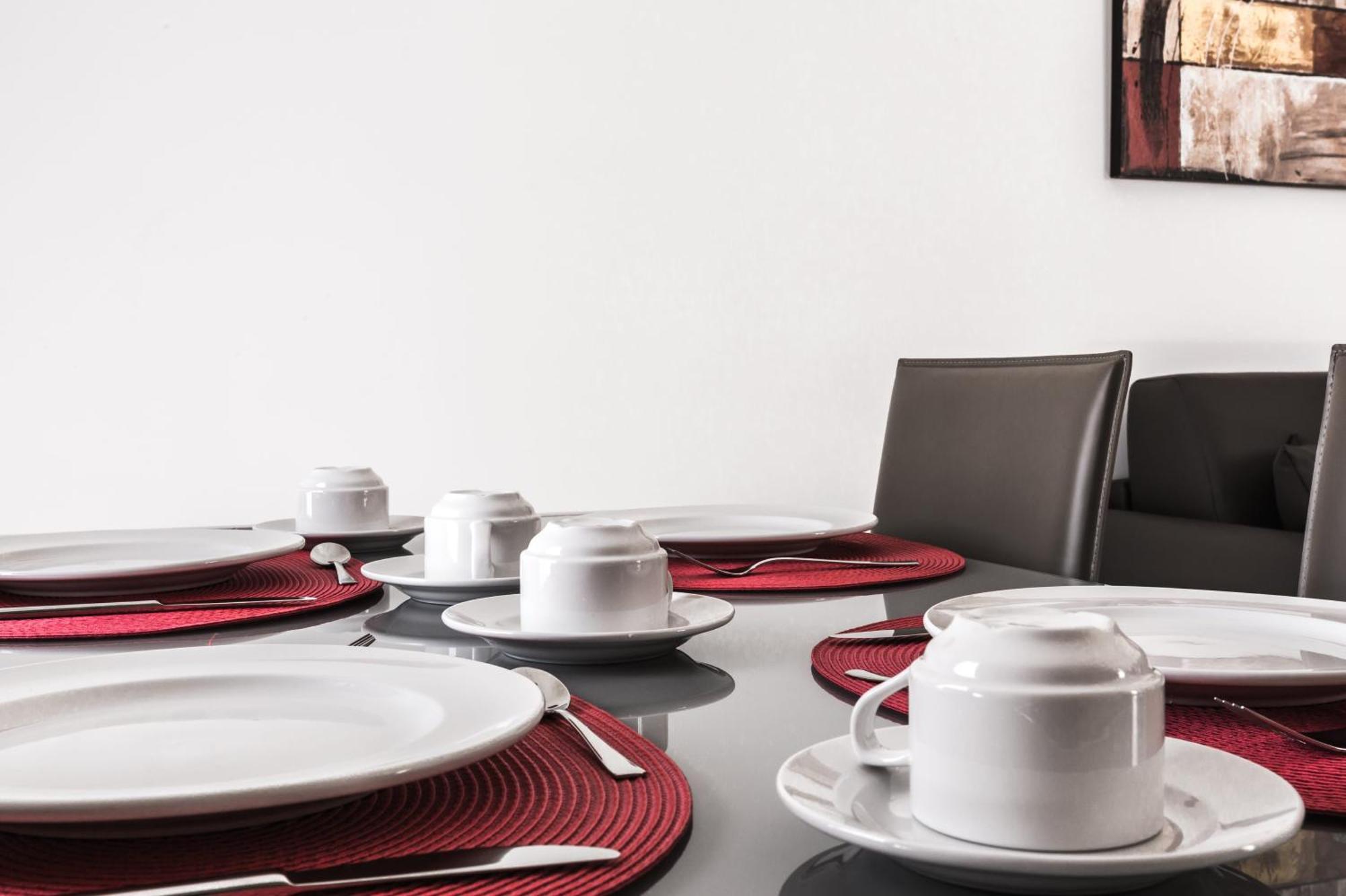 Portside Apartment *