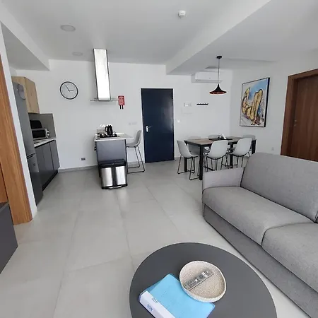 Portside Lodge Marsaskala Exterior photo