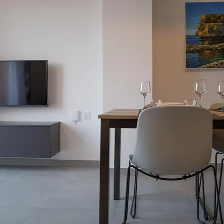 Portside Lodge Marsaskala Exterior photo